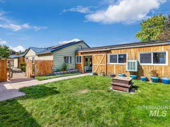 219 Lenore St, Twin Falls, ID 83301