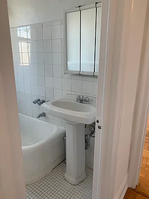 Rented by Allendale Apts | media 16