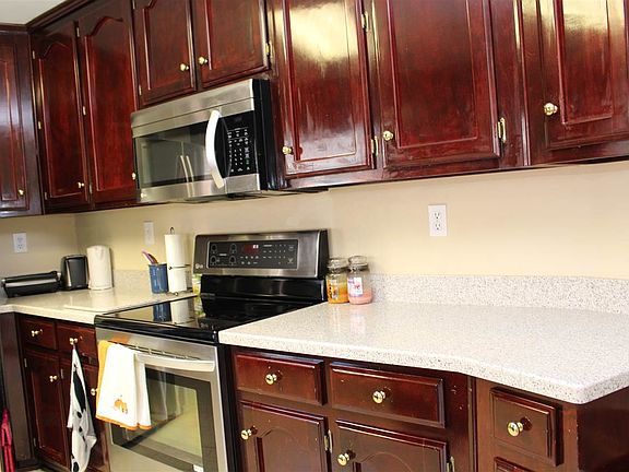 3rd image of 142 Medicine Bend Dr