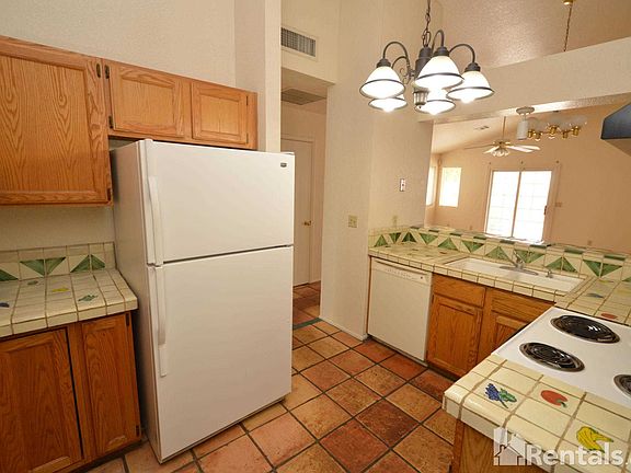 3rd image of 2608 W Aiden St