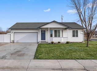 472 Peak Ave, Middleton, ID 83644