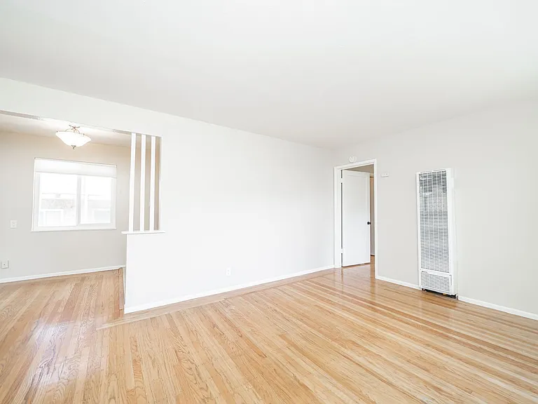 2275 Park Blvd — Photo 2