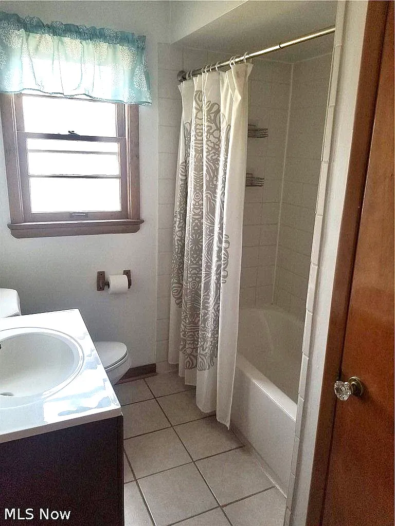121 W Bagley Co-Living Rent Opportunity — Photo 2