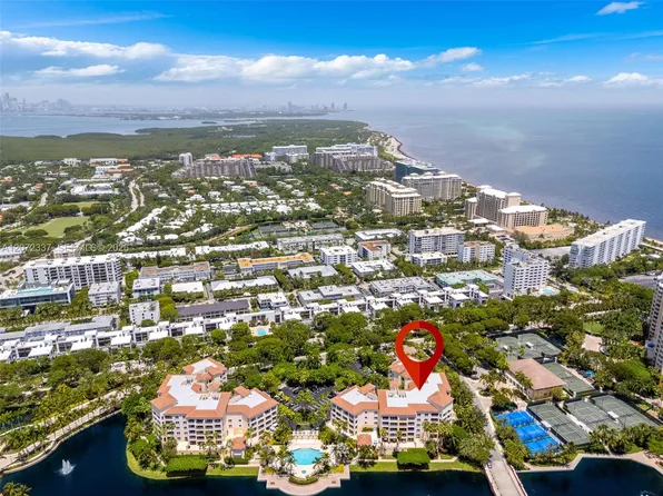715 Crandon Blvd #Penthouse 5, Key Biscayne, FL 33149