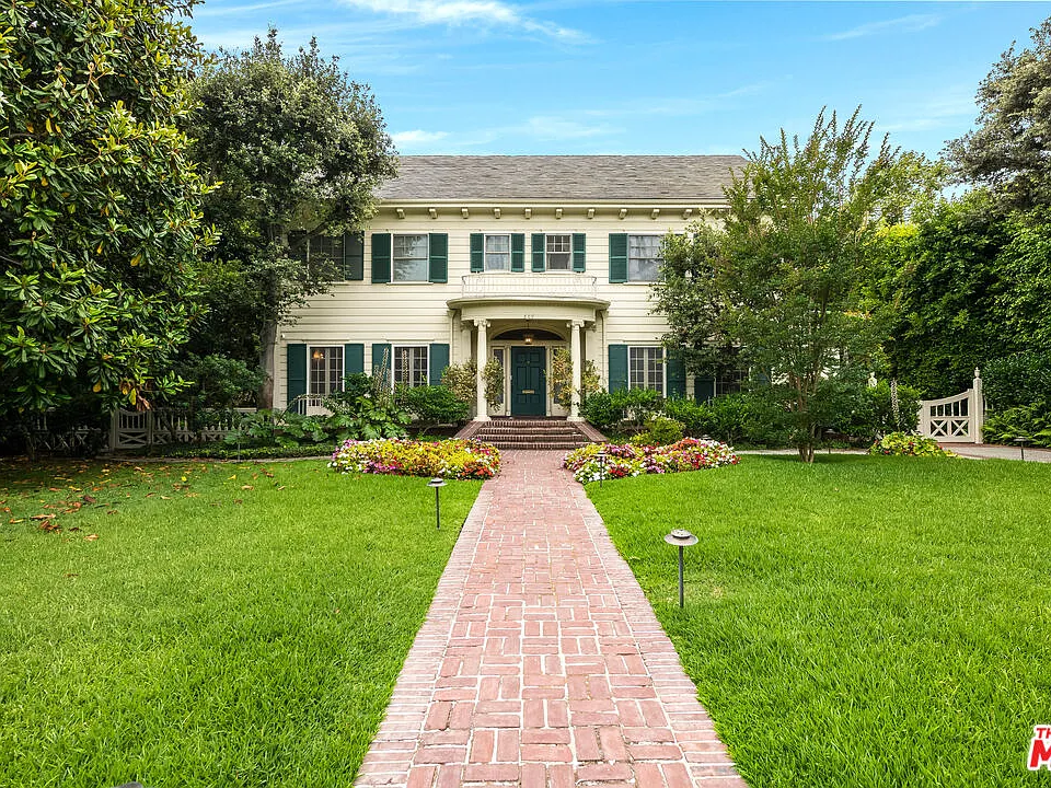809 N Bedford Dr