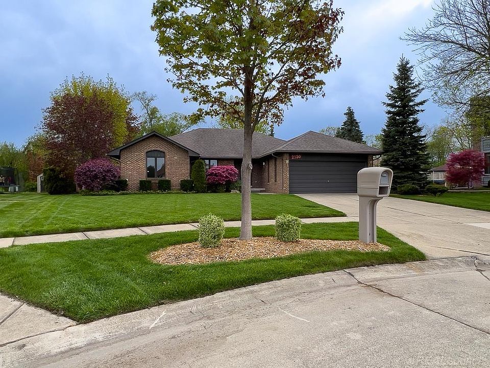 2550 Ormsby Dr, Sterling Heights, MI 48310 Zillow