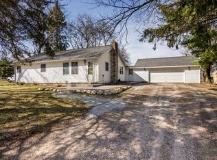 5861 Gleaner Hall Rd, Kingsley, MI 49649