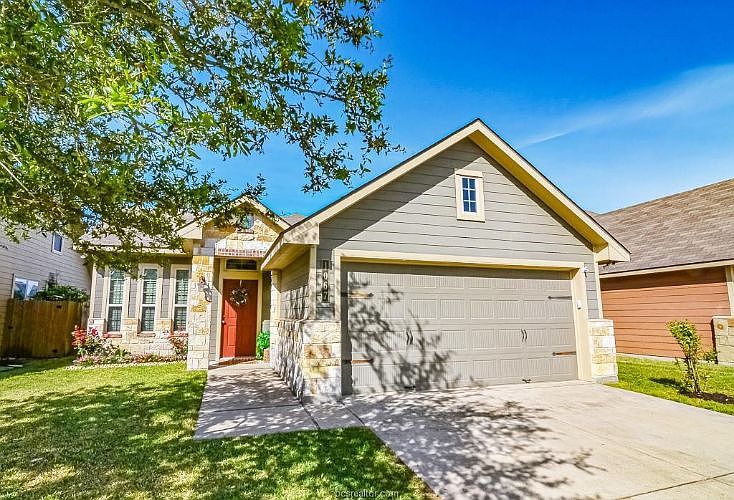 1st image of 1067 Venice Dr