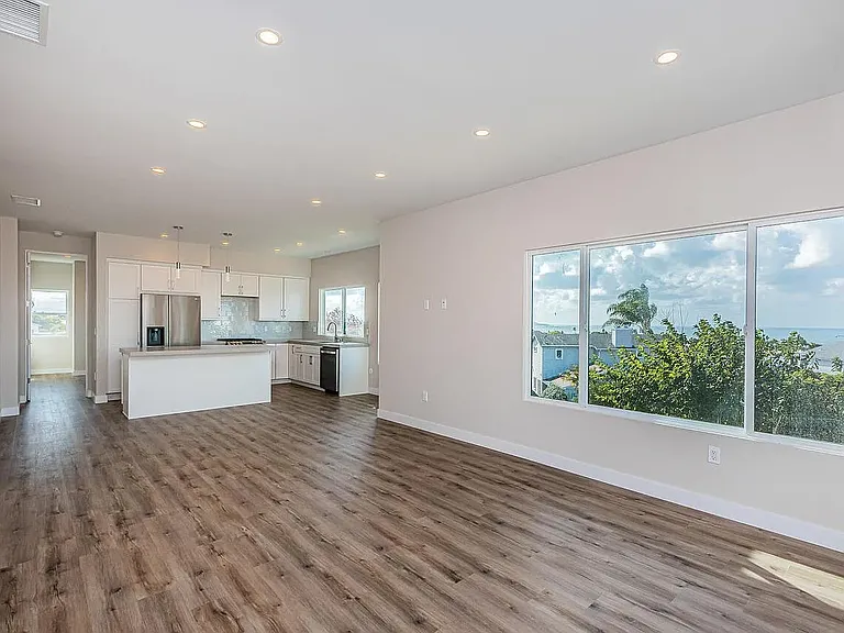 853 Candlelight Pl — Photo 3