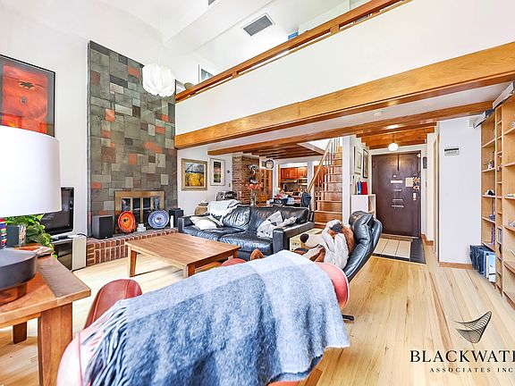 2nd image of 28 W 12th St #Penthouse