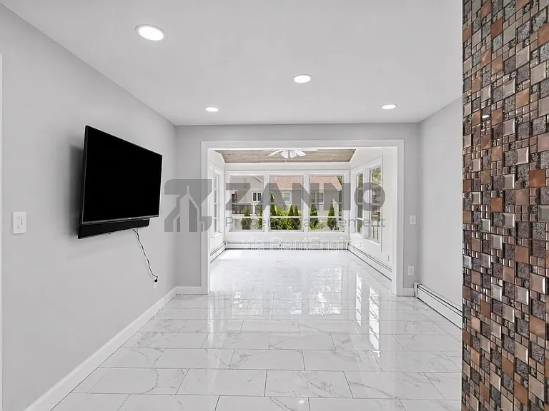 40 Olney Ave — Photo 10