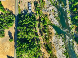 N Bank Rd #3800, Roseburg, OR 97470