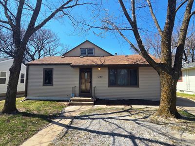 233 S Streeter Ave, Hesston, KS, 67062