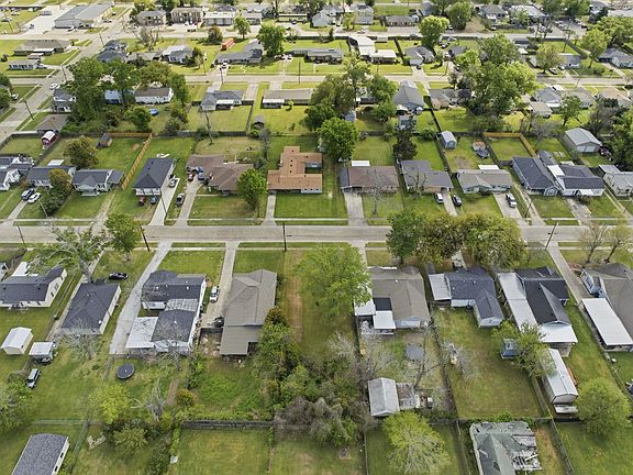 5th image of 0 Center St