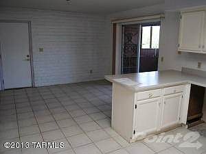 022-217139 KITCHEN 1