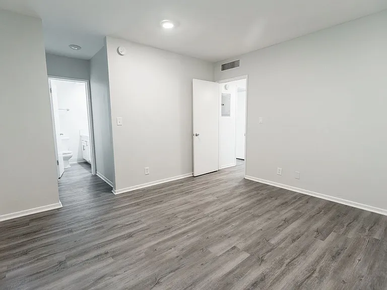 312 S. Willaman Drive — Photo 44