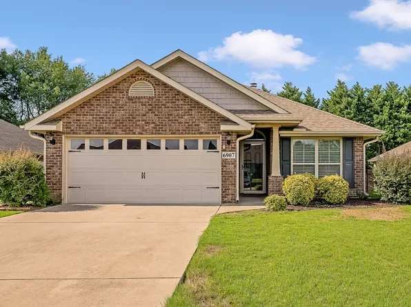 6907 Breyerton Way SE, Owens Cross Roads, AL 35763