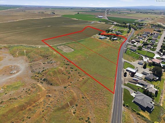 3rd image of 7198 Columbia River Rd
