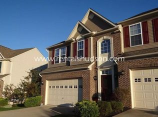 4953 Lake View Dr, Peninsula, OH 44264
