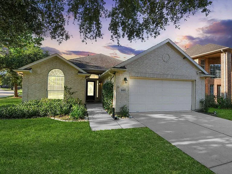 24822 Diamond Run Ct — Photo 39