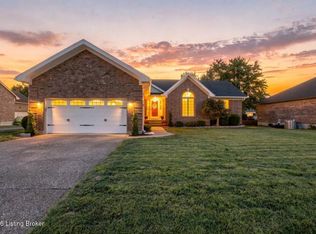 202 Declaration Dr, Louisville, KY 40214