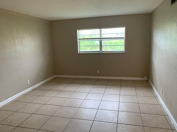 2nd image of 8502 NW 35th St APT 7
