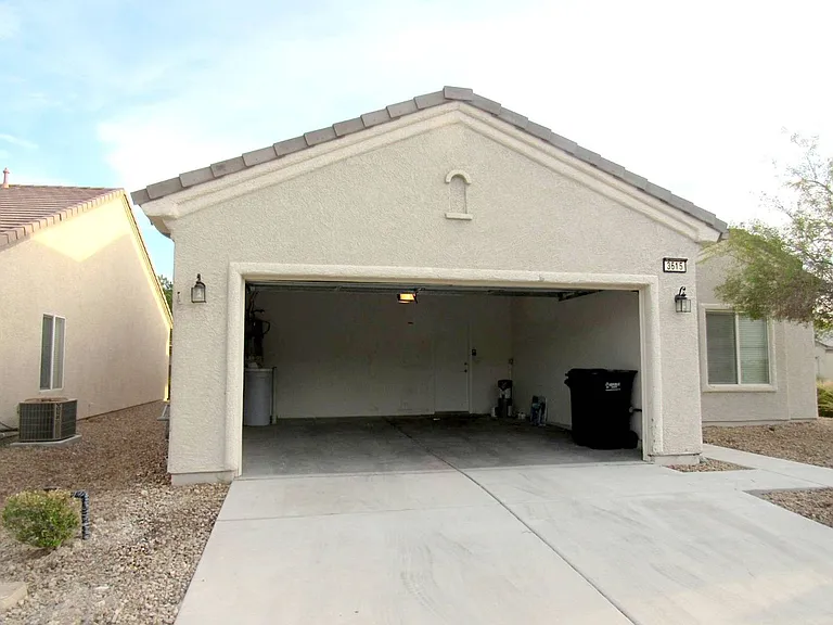 3615 Herring Gull Ln — Photo 2