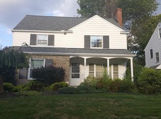 3675 Tolland Rd, Shaker Heights, OH 44122