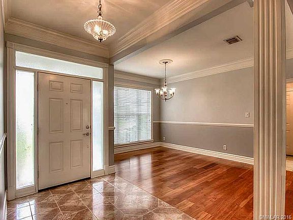 5th image of 216 Melissa Ln