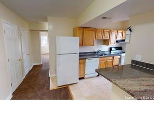 108 Atlantic St SE APT 301, Washington, DC 20032