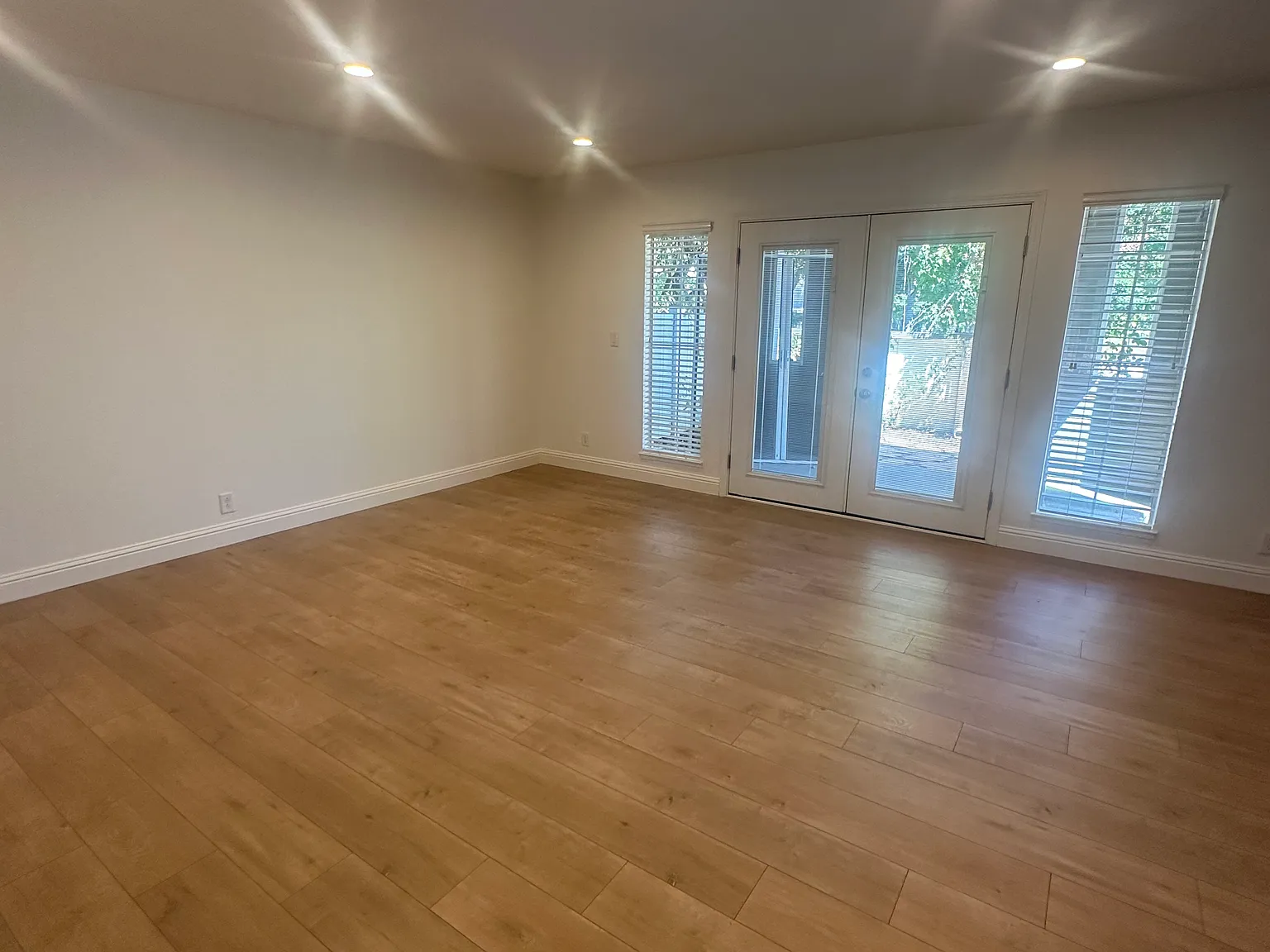 5403 Cameo Ct — Photo 2