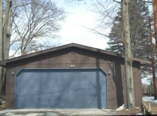 2618 N Peterson Dr, Sanford, MI 48657