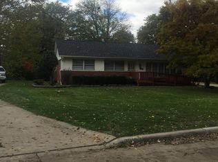 29165 Southgate Dr, Southfield, MI 48076