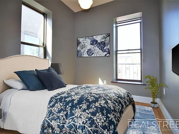 5th image of 129 Putnam Ave