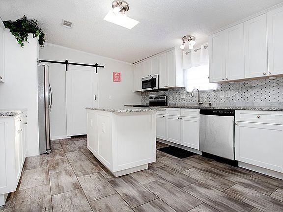 Completely Renovated Kitchen