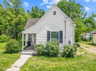 906 N 7th St, Columbia, MO 65201