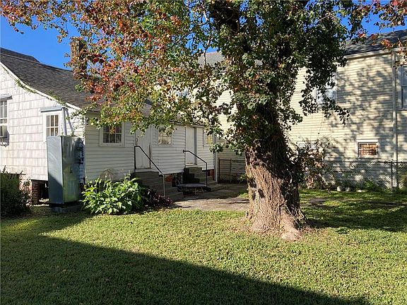 2nd image of 438-40 Elmira Ave