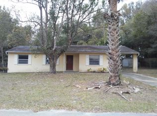 570 Taylor Dr, Orange City, FL 32763