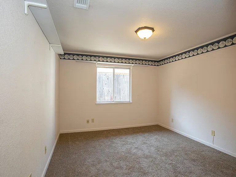 5809 Lincoln Ave — Photo 17