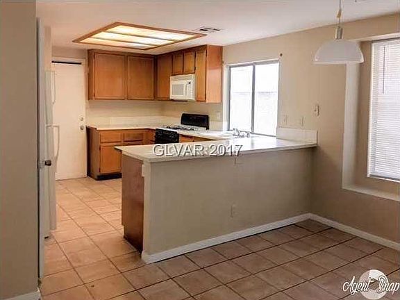 5th image of 4525 Fireside Ln #0