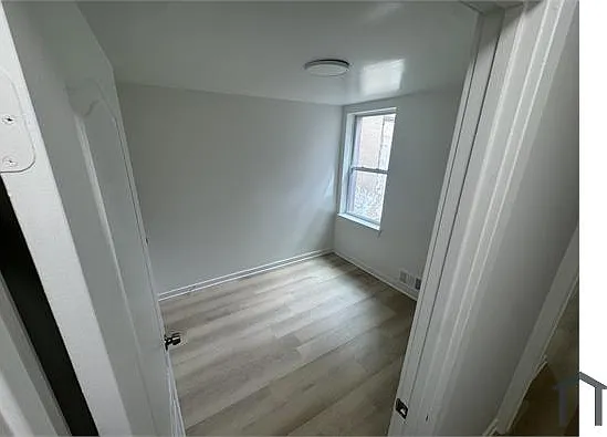 2425 N Sydenham St — Photo 5