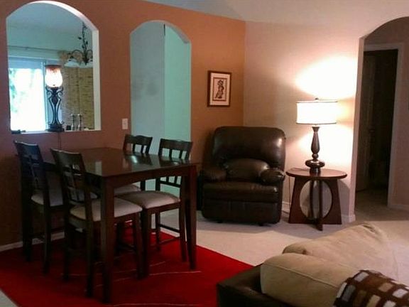 4th image of 3109 Riverhead Dr