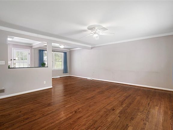 5th image of 3010 W 50th Ter