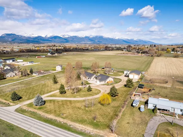 588 Willow Creek Rd, Corvallis, MT 59828