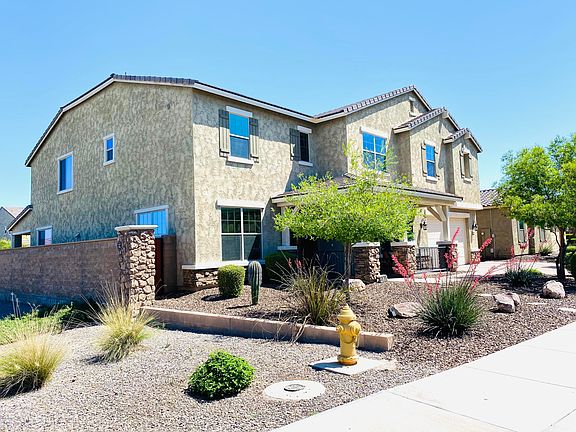 3rd image of 3906 E Cassia Ln
