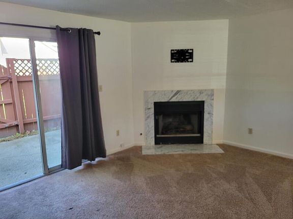 4th image of 203 Burman Wood Dr #1