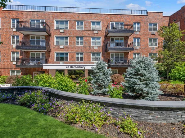 25 Canterbury Road #1F, Great Neck, NY 11021