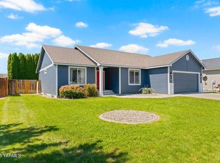2012 Wellington Dr, Yakima, WA 98903