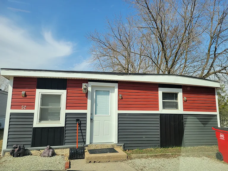 120 W Highway St #52 — Photo 1