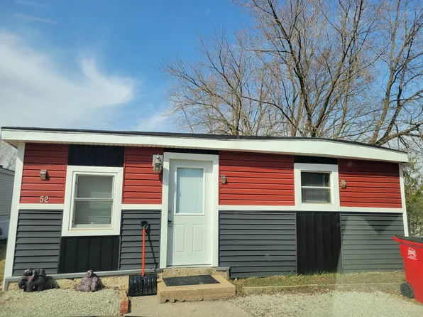 120 W Highway St #52, Dodge Center, MN 55927